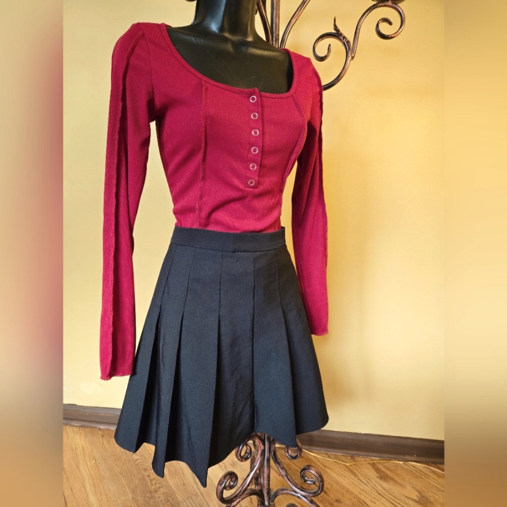 Black Pleated Skirt